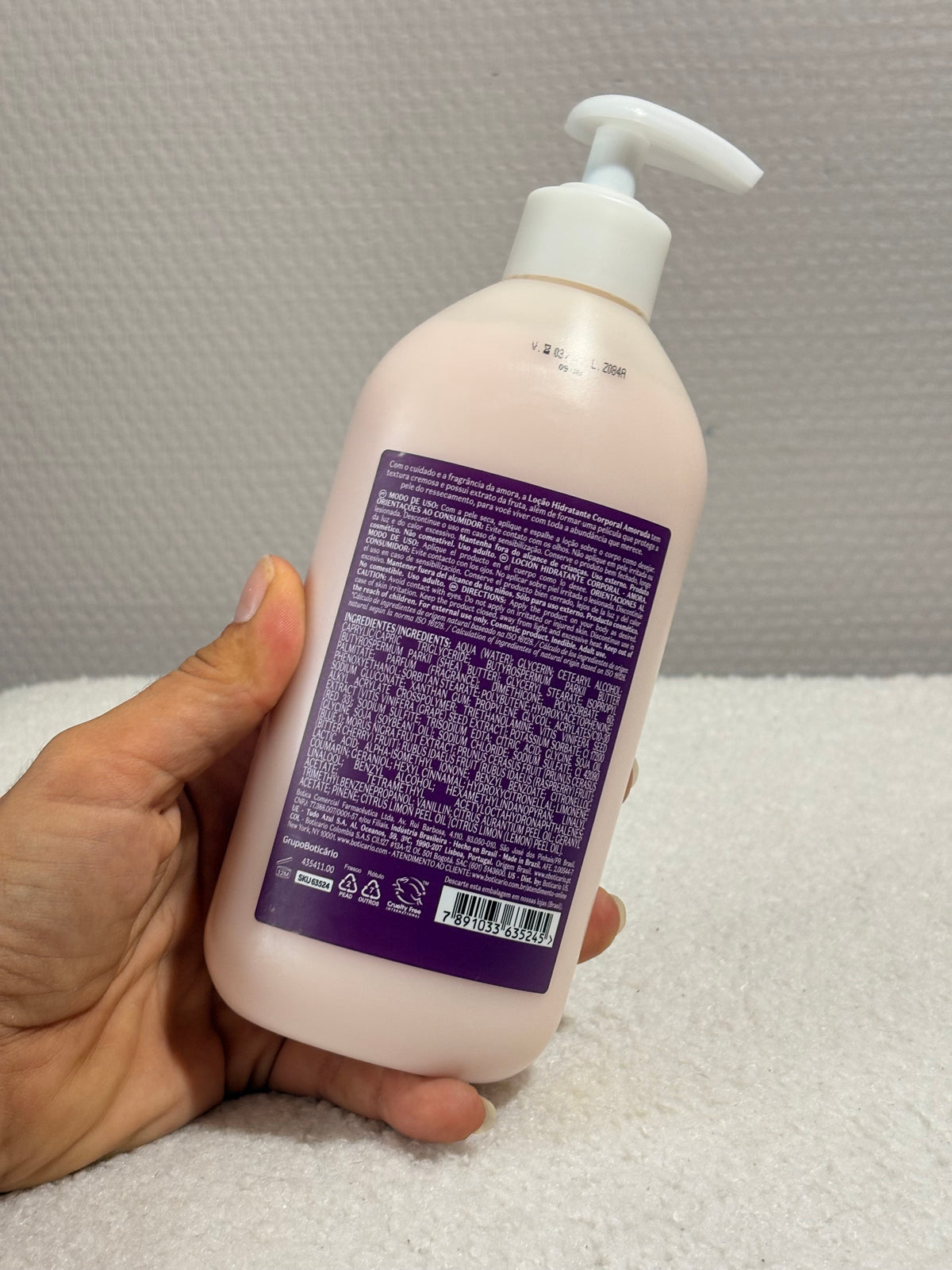 Feuchtigkeitsspendende Lotion Cuide-se Bem Amoruda Blackberry 400 ml