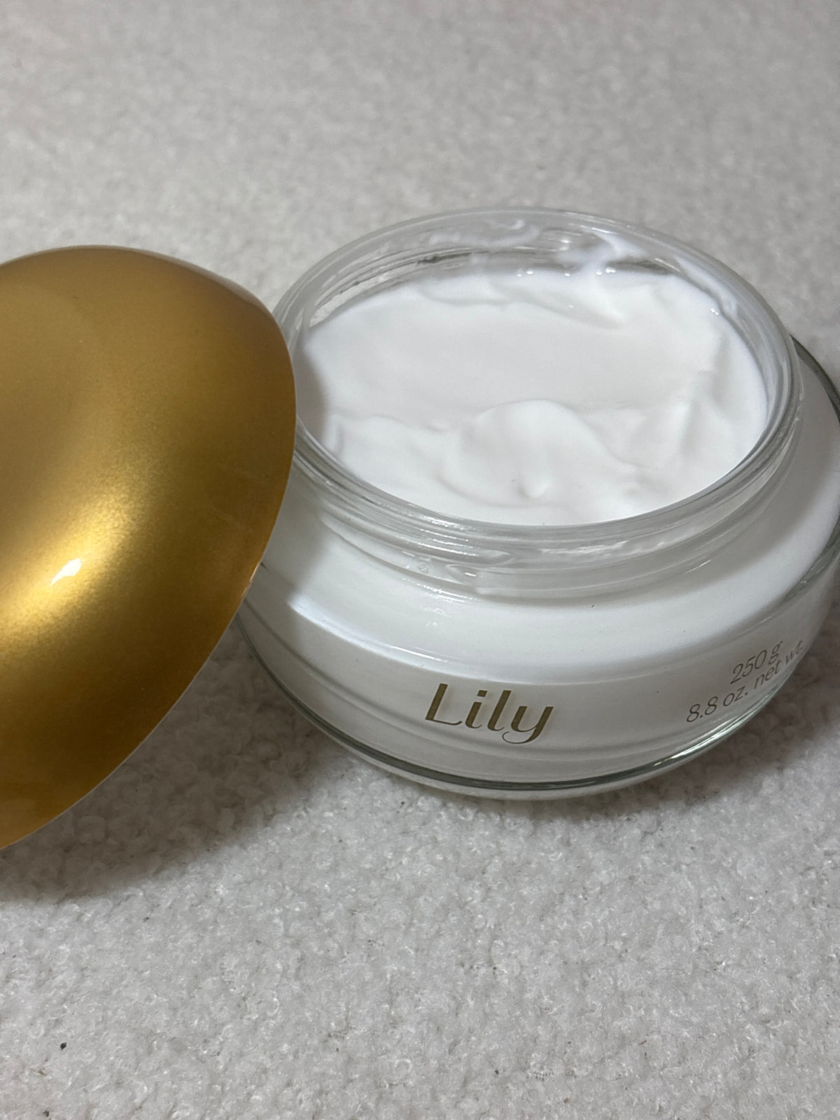 Lily Crème Acetinado Hidratante Corporal O Boticário 250g