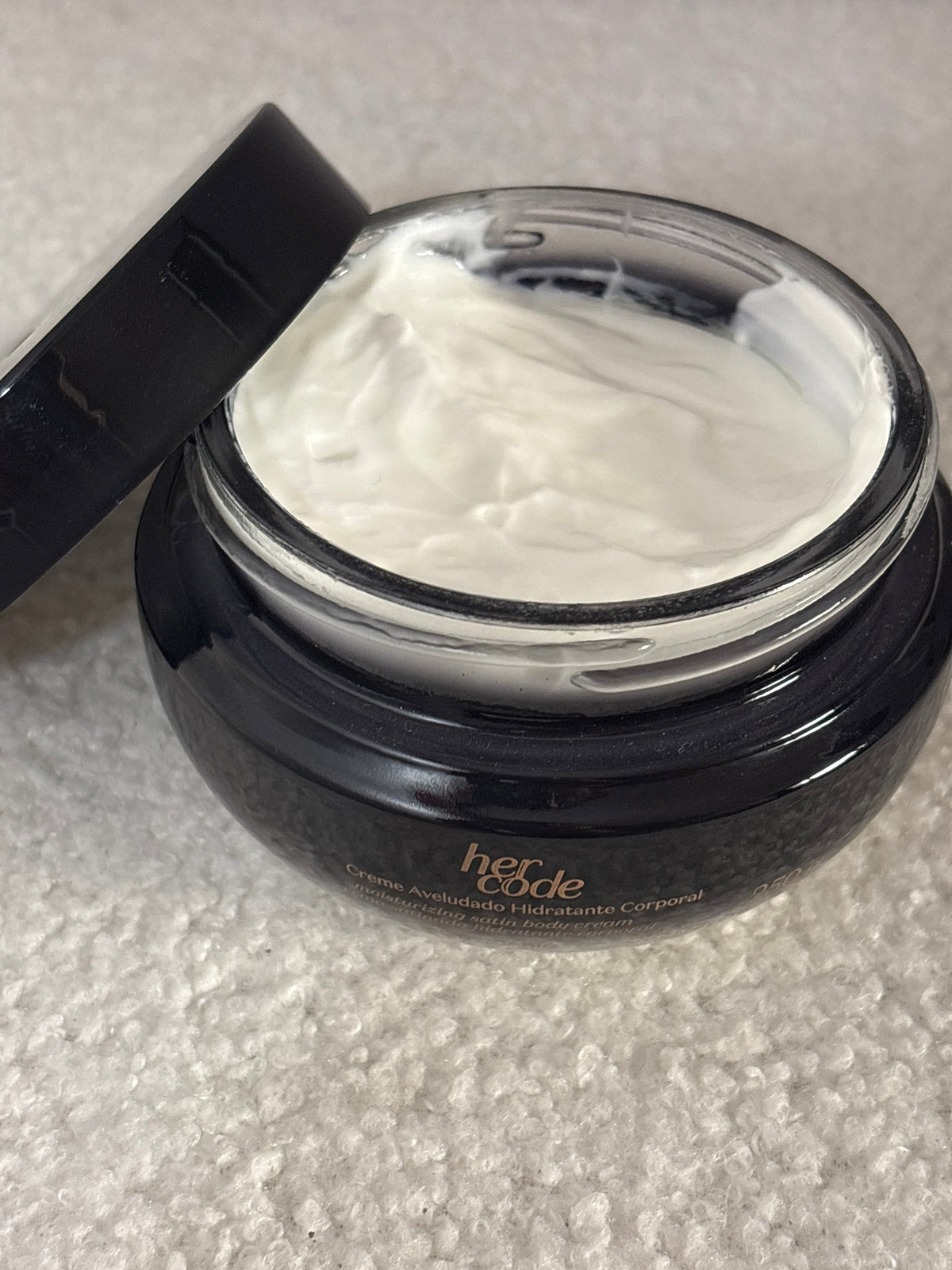 Her Code Crème Veloutée Hydratante Corporelle 250g – O Boticário her code