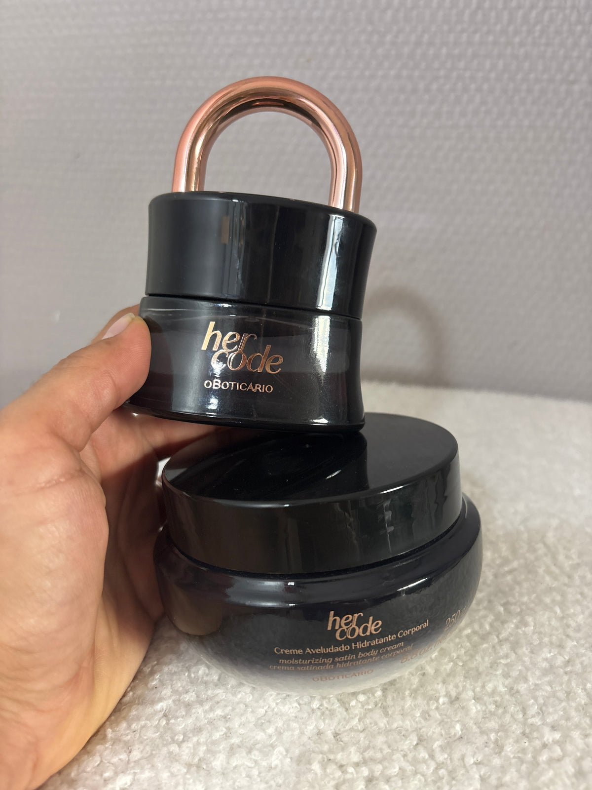 Coffret Her Code O Boticário – Eau de Parfum + Crème Veloutée 250g