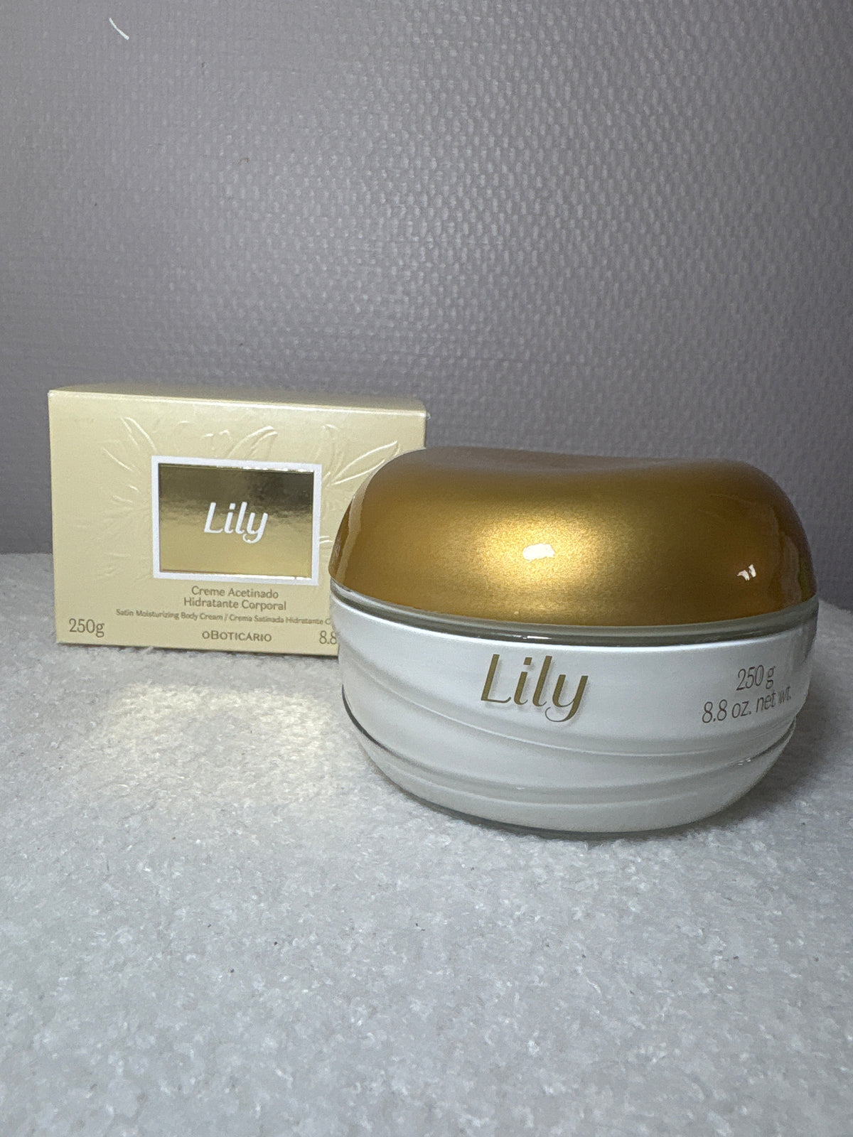 Lily Crème Acetinado Hidratante Corporal O Boticário 250g